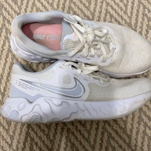 COPY - Women’s Nike Sneakers size 9